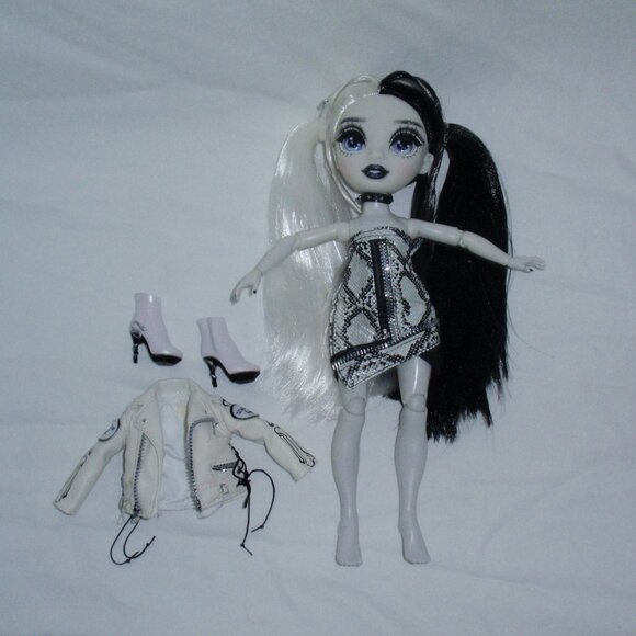 Rainbow Shadow High Heather Grayson Fashion Doll - Picture 8 of 16